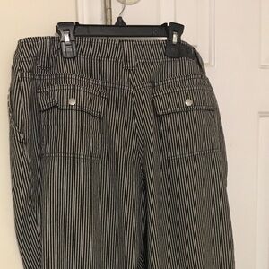 Liz Claiborne Michaela Striped crop pants. NWOT